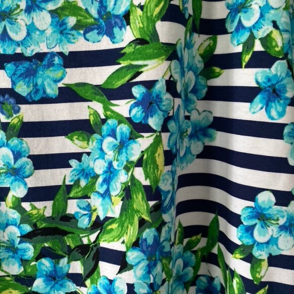 Rafaella Size L Black/White Stripe Cut Out Floral Top - Picture 7 of 16